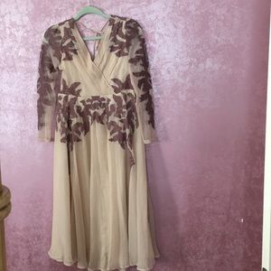 ASOS maternity dress beige purple dress 4